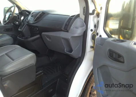 2015 Ford Transit-250 z USA, uszkodzony, nr VIN 1FTNR2CM2FKA81134